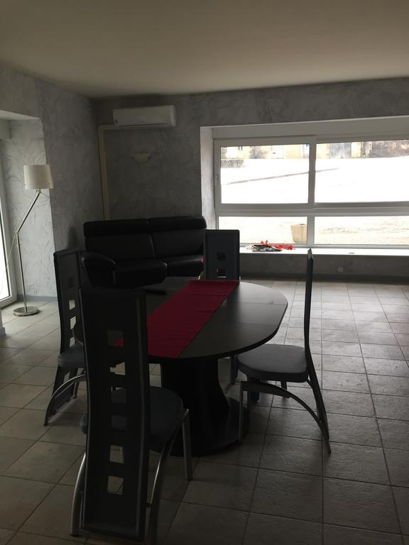Au Pied De La Roche Apartman Kültér fotó